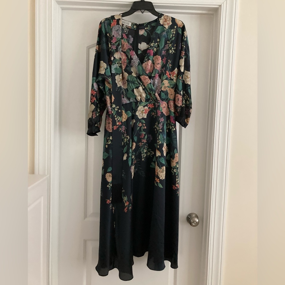 👗👗Teri Jon Floral Dress Size 10 Long Sleeve Black Multicolor - Picture 10 of 10